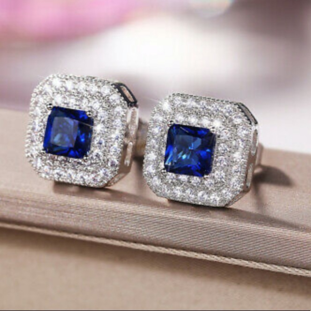 New Sterling silver diamond stud earrings